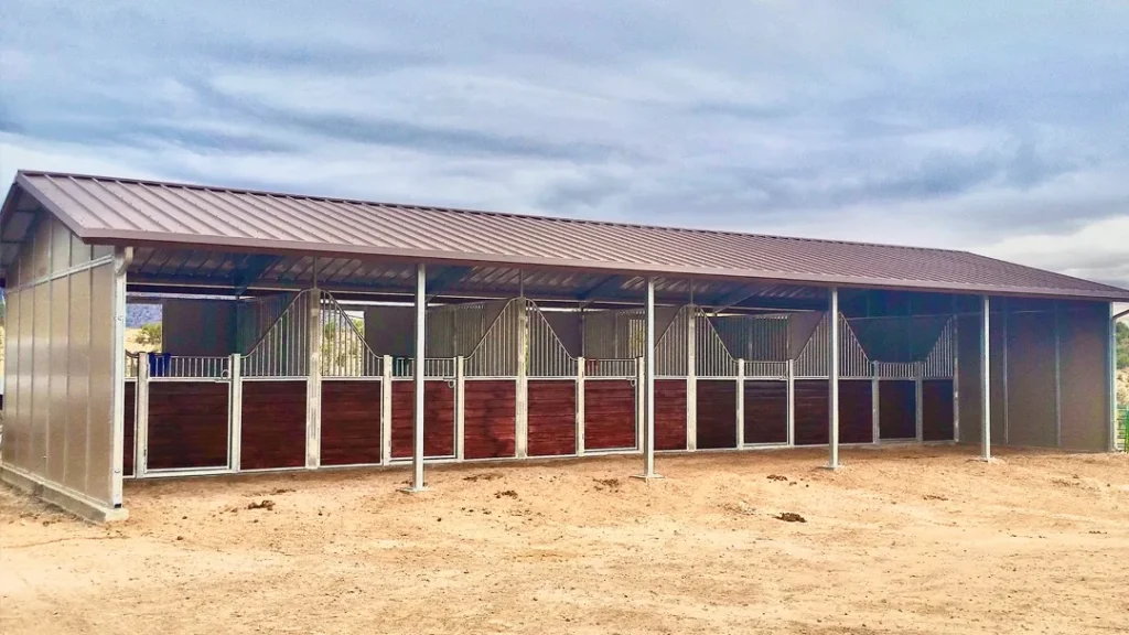 7 Benefits of Shedrow Barns by Coffman Barns Project Image